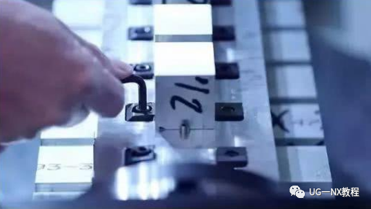 3轴、3+2轴、5轴加工都有哪些区别?这篇文章给你整明白的图11